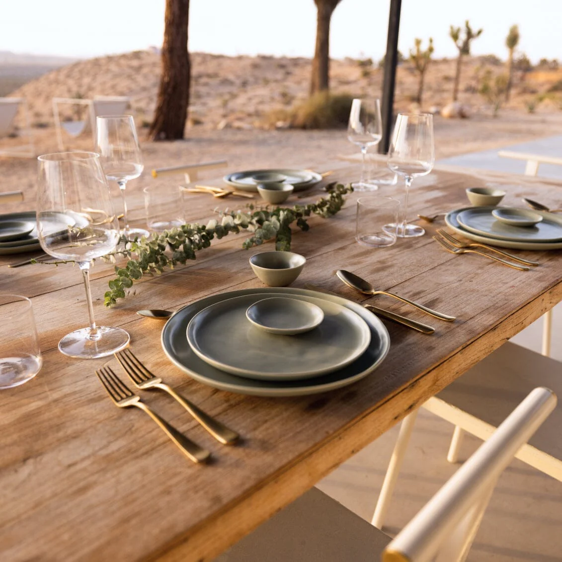 Dinner Plates - Image 10